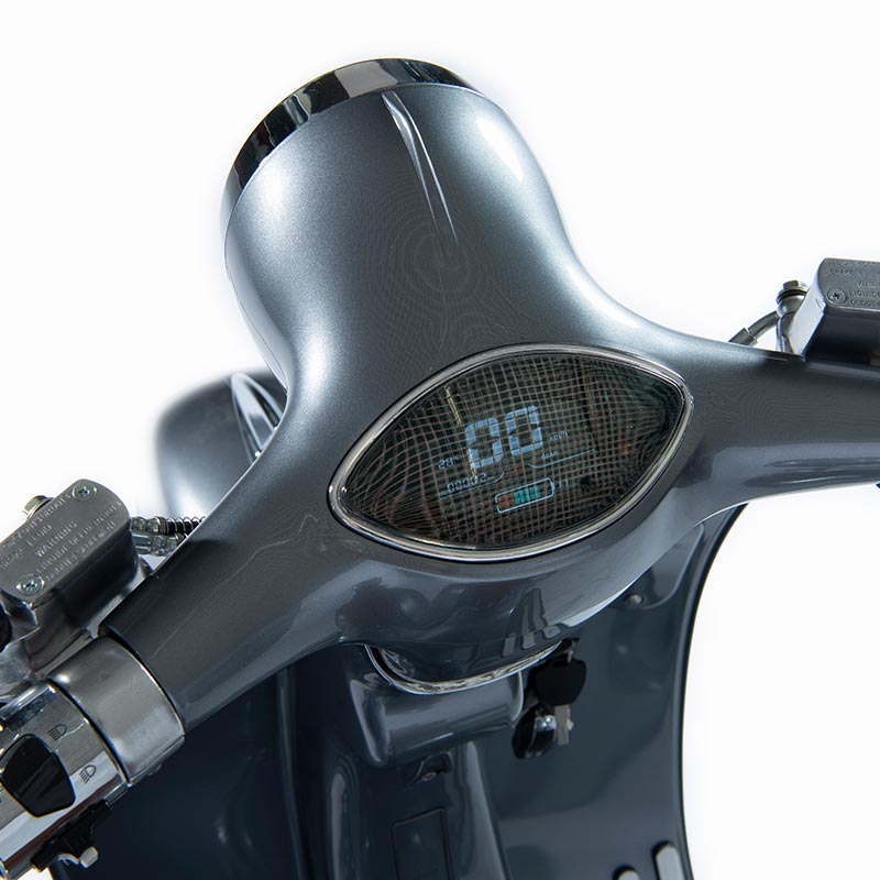 e-ros365 Scooter / Roller grau Tacho-Detail – E-LEVEN Mobility Solutions